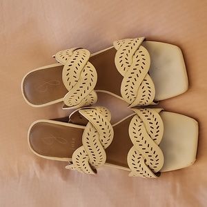 Joie Sandals White 7.5